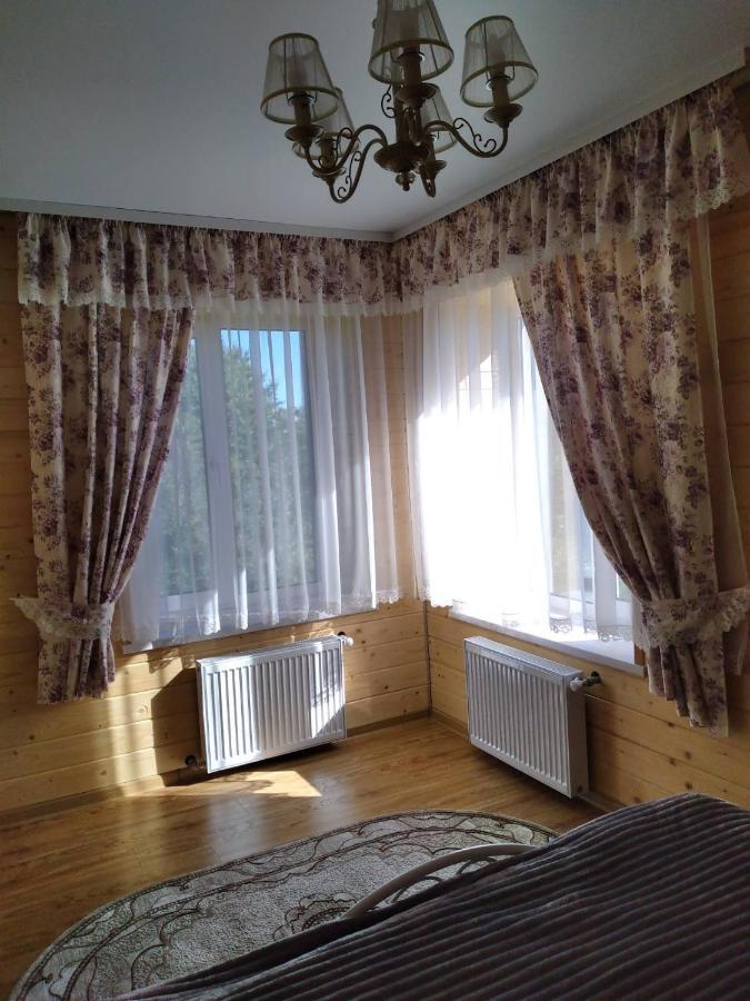 Апартаменти В Самому Центрі Почаева Exterior foto